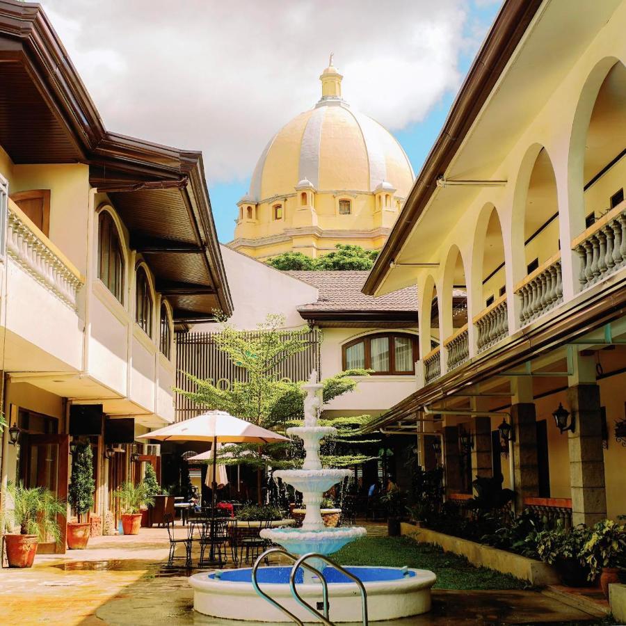Solano Hotel & Resort At Casa Ysabel Lipa City Exterior foto